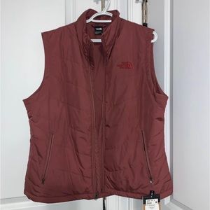BNWT Woman’s X-Large North Face lightweight puffer vest